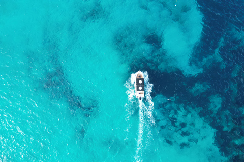 Prywatny rejs wycieczkowy: Odkryj Błękitną i Kryształową Lagunę Comino