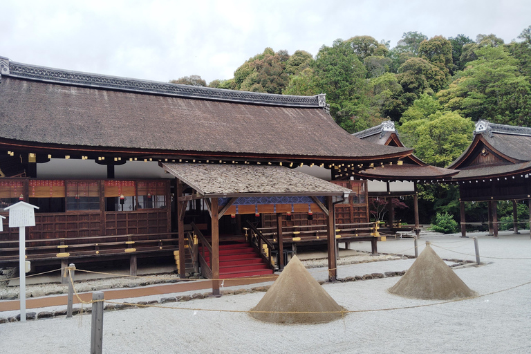 Kioto: tour guiado por los santuarios de Kamigamo y Shimogamo, 3 h.Kioto: tour guiado por los santuarios Kamigamo y Shimogamo, 3 h