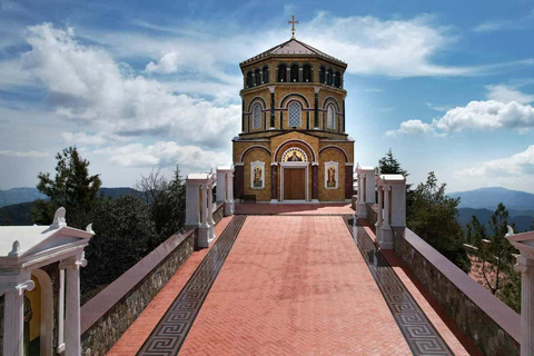PAPHOS: Monti Troodos &quot;Monasteri e villaggi&quot; in pullman