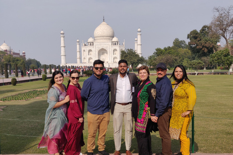 Delhi: Sunrise Taj Mahal en Agra Fort Groepstour