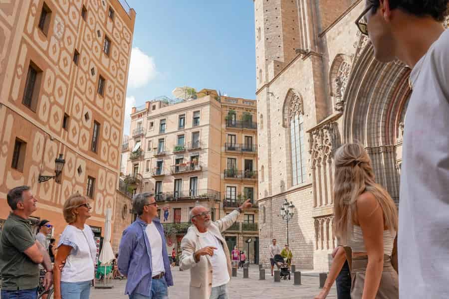 Barcelona: El Born und Gotisches Viertel Wein & Tapas Bar Tour. Foto: GetYourGuide