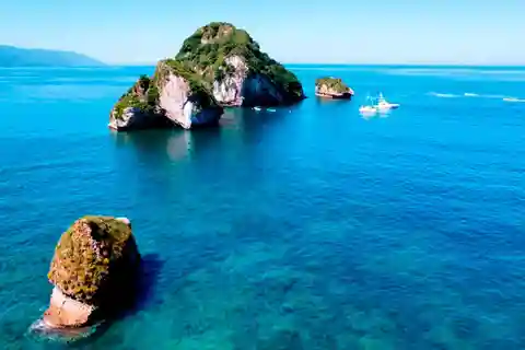 Puerto Vallarta: Private Sail, Snorkel and Beach