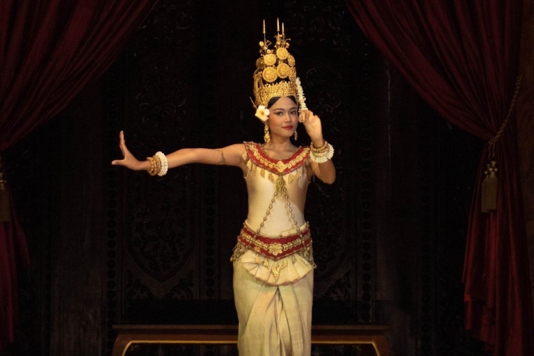 Przedstawienie w teatrze Apsara obejmuje kolację i odbiór z hotelu