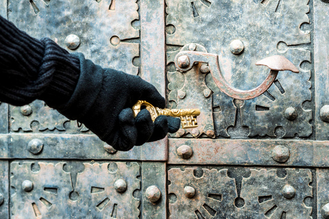 Breslavia: Passeggiata e gioco a tema spionistico con host/guidaBreslavia: Passeggiata e gioco a tema spionistico con host/guida (POLACCO)