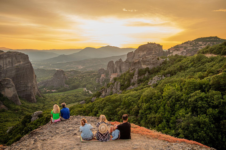 Athens: Meteora Monasteries & Caves Day Trip & Lunch Option Shared Tour in English with Bus Transfer from Athens