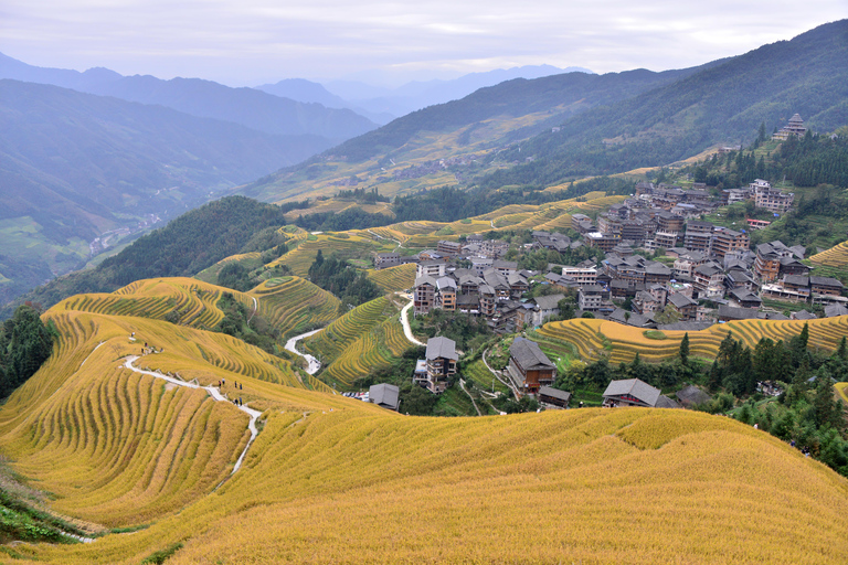 Guilin: Longji Terraces Day Tour with Minority Home Visit