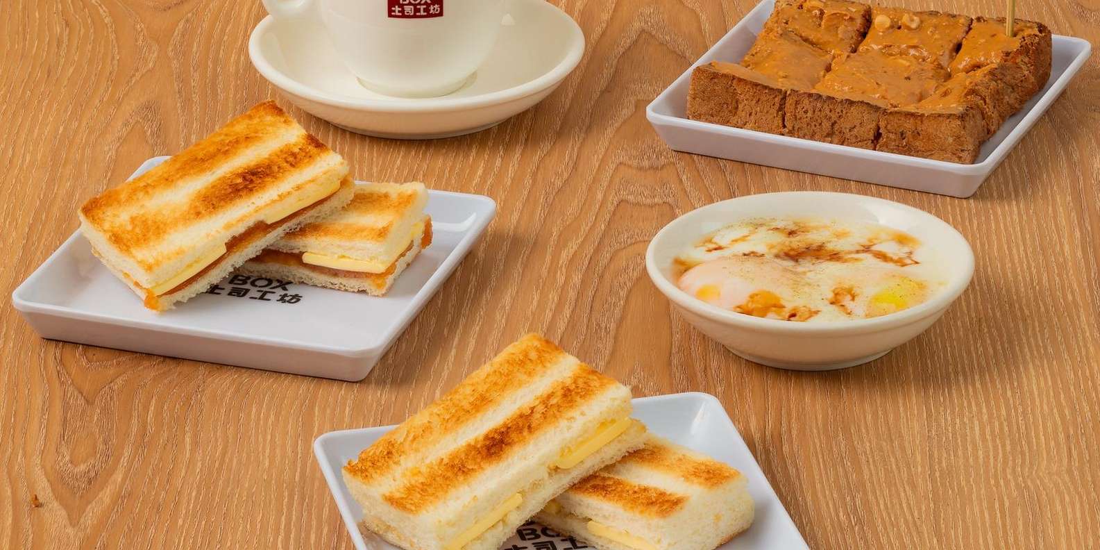 シンガポールシンガポール全土のシグネチャー・トースト・ボックス引換