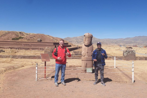 Depuis La Paz : Tiwanaku, Puma Punku et la Vallée de la Lune.