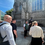 Dublin Walking Tour: Castle & Cathedrals with a Local Expert