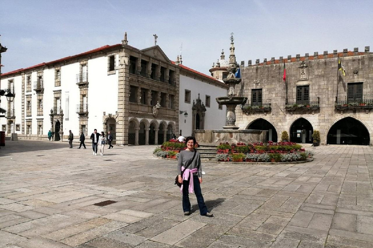 Barcelos, Ponte Lima, Viana Castelo: Private Tour from Porto