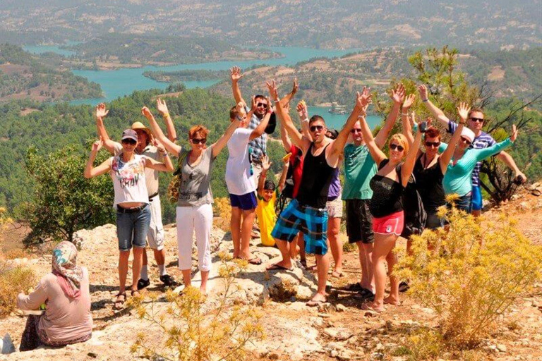 Lado: Excursión en Barco por el Lago Verde, Natación y Presa de OymapinarExcursión Lateral Cabrıo Mıx+Paseo en Barco