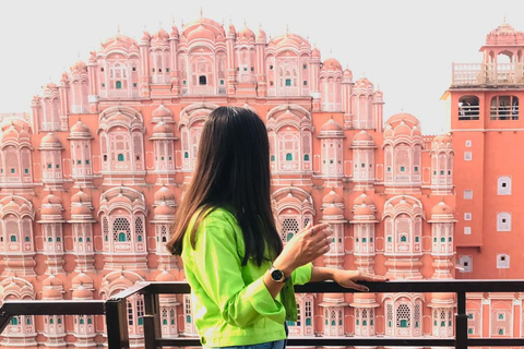 Jaipur: Private Half-Day Instagram Tour with Guide Tour by Car with Driver and a Guide