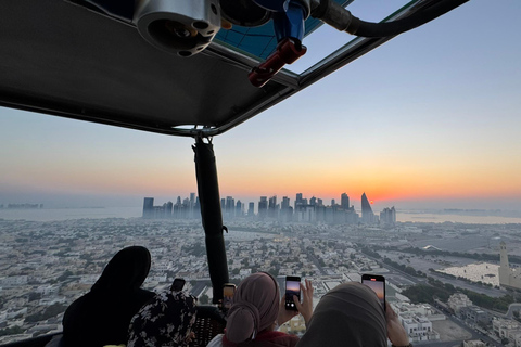 Doha: Sunrise Hot Air Balloon Flight