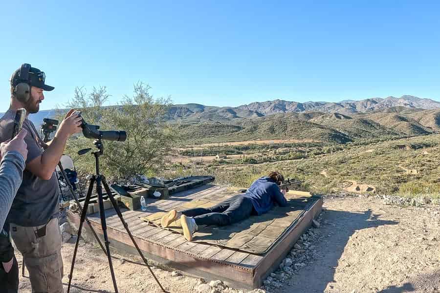 Phoenix: Sniper Recon UTV-Tour mit Fernschießen. Foto: GetYourGuide Phoenix: Sniper Recon UTV-Tour mit Fernschießen. Foto: GetYourGuide