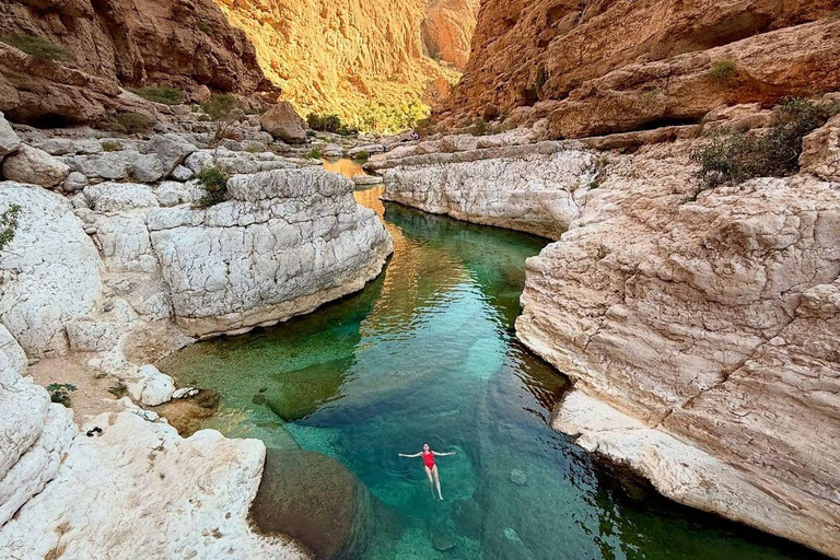 Muscat: Wadi Shab, Fins Beach & Bimmah Sinkhole 4x4 Tour Shared 4x4 Tour