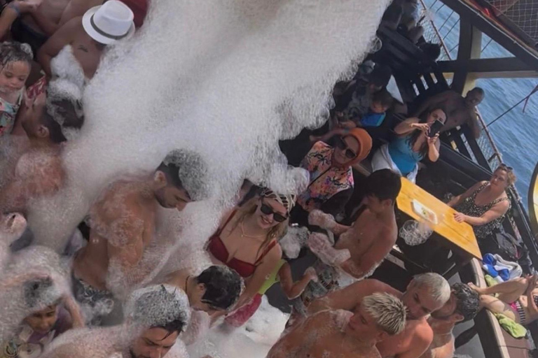 Alanya: Romantic Boat Tour with Lunch and Drinks
