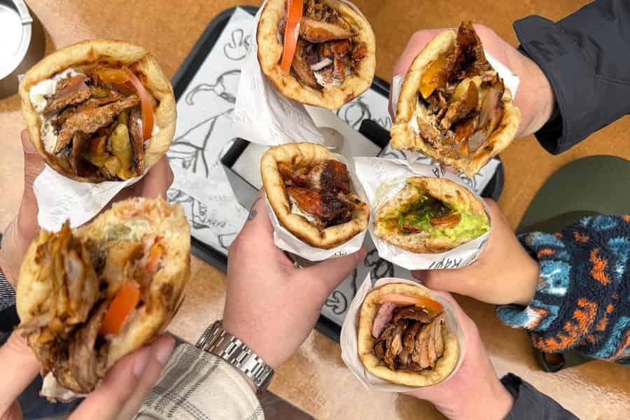 No Diet Club - Einzigartige lokale Foodtour in Athen!. Foto: GetYourGuide No Diet Club - Einzigartige lokale Foodtour in Athen!. Foto: GetYourGuide