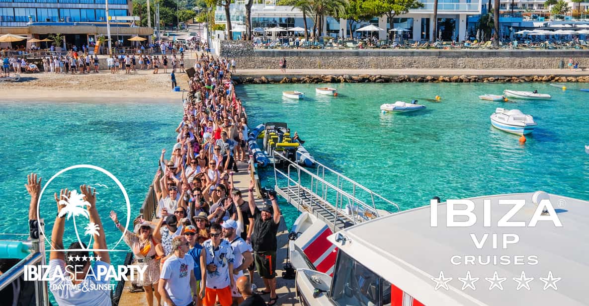 Afbeelding 50 van Ibiza: VIP-feest op een catamaran met DJ, open bar, paella en discotheken