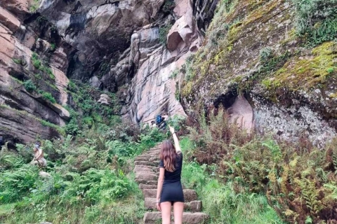 From Cusco: Tecsecocha Cliffs + Picnic