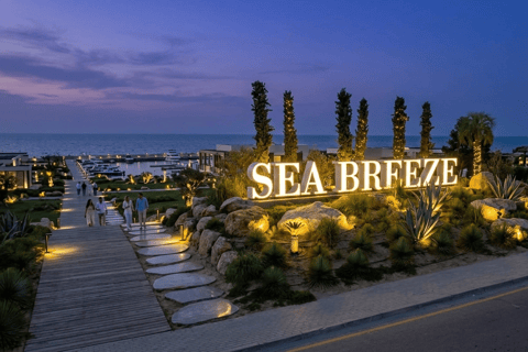 Baku: Private Yacht Tour with Dinner and Hotel Transfers