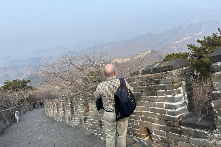 Beijing: Mutianyu Great Wall & Changling Tomb Private Tour transfer to Mutianyu Greatwall with tickets