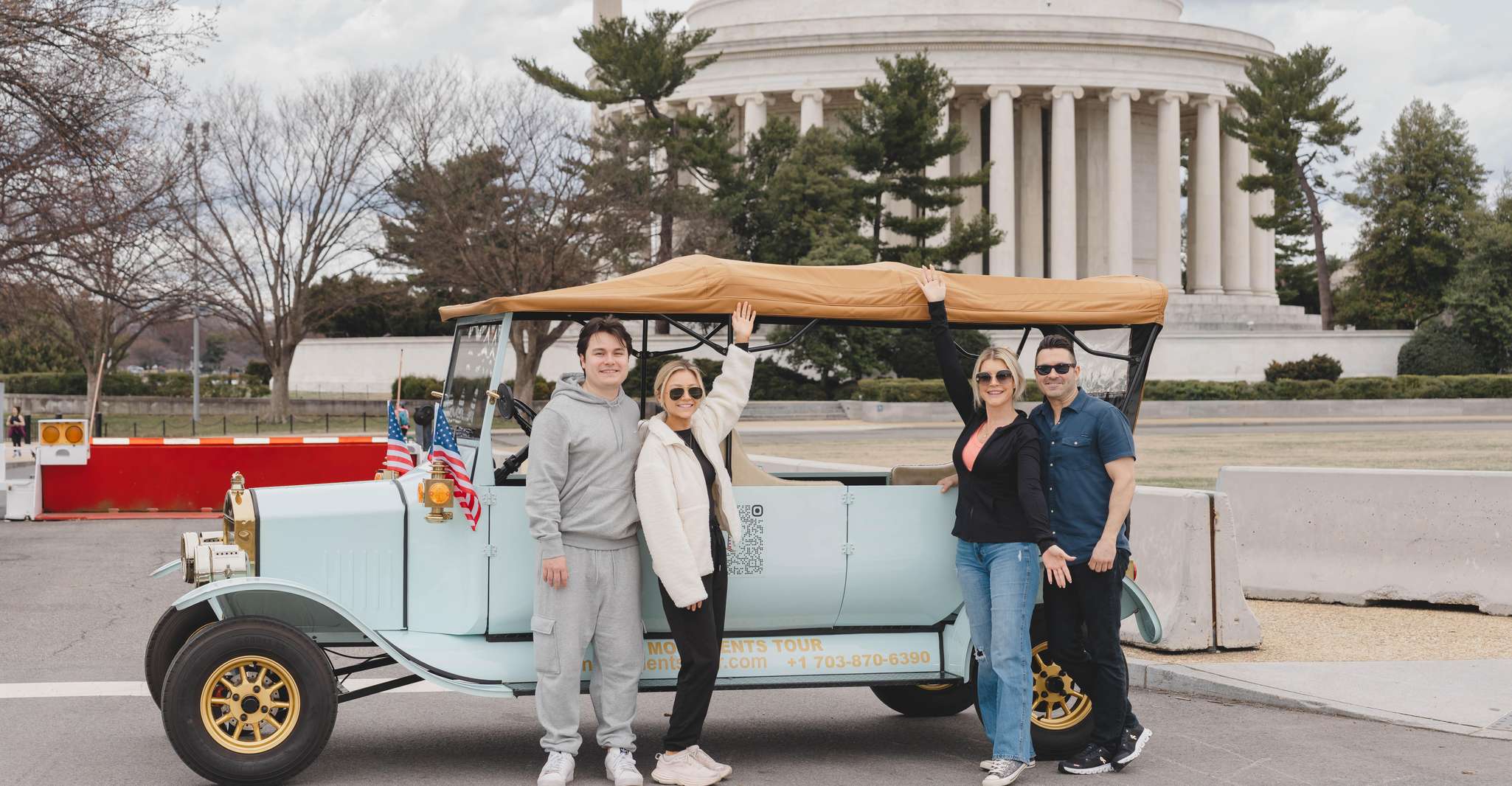 Washington, DC: Day & Night Electric Cart & Vintage Car Tour