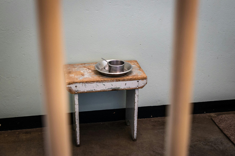 Cape Town: Robben Island Ticket With Ferry Check-in Help
