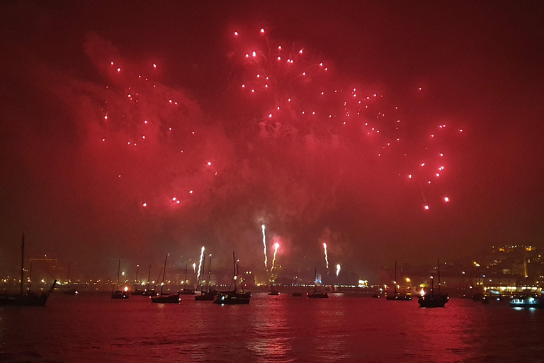 Lizbona: rejs sylwestrowy z DJ-em i fajerwerkamiLizbona: sylwestrowy rejs z DJ-em i fajerwerkami