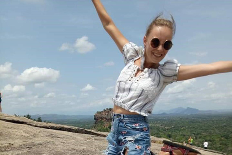 Sigiriya: Kruidentuin, Sigiriya Rots en Dambulla Tour