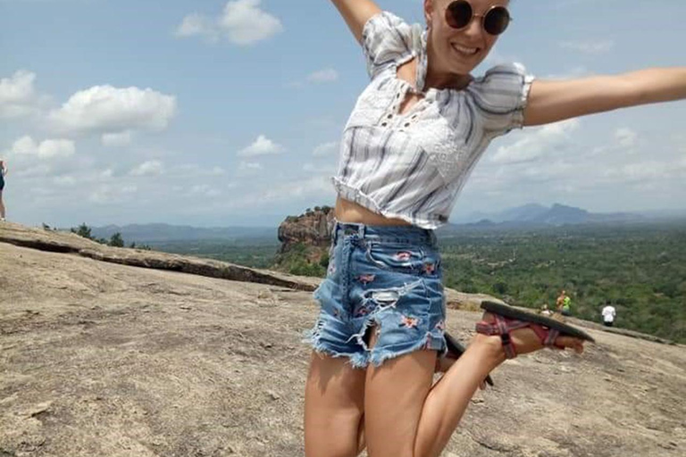 Sigiriya: Kruidentuin, Sigiriya Rots en Dambulla Tour