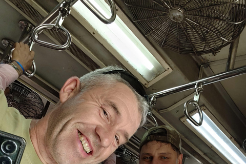 Mumbai : visite exclusive d&#039;une jounée avec les grottes d&#039;Elephanta et DharaviMumbai : visite exclusive d&#039;une jounée complète sans déjeuner