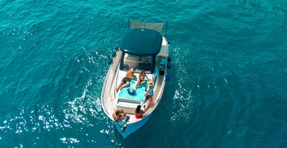 From Sorrento: Amalfi and Positano Boat Tour with Lunch