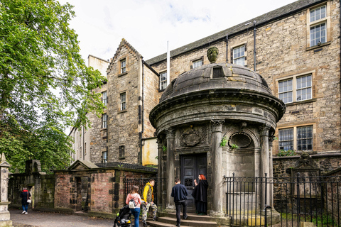 Edimburgo: tour por las criptas encantadas y el cementerioTour por las criptas y el cementerio