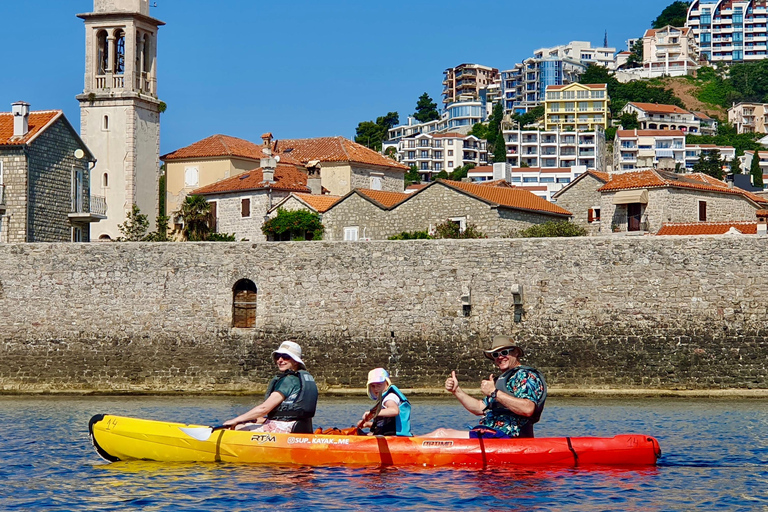 Budva : 3 heures de paddle board ou de kayak pour visiter les grottes côtièresBudva : balade de 3 h en kayak vers les grottes côtières