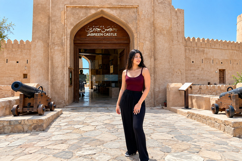 From Muscat: Nizwa, Jabreen, and Bahla Fort Day Sharing Tour