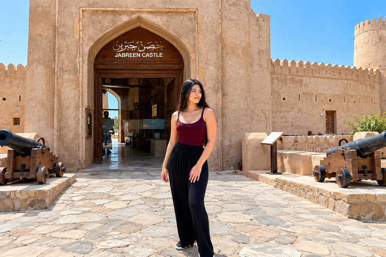 From Muscat: Nizwa, Jabreen, and Bahla Fort Day Sharing Tour