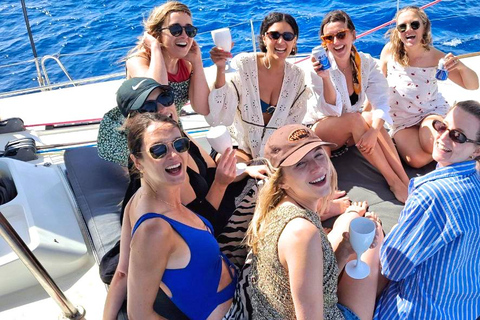 Chania Old Port: Luxury Catamaran Cruise to Agioi Theodoroi