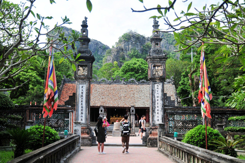 Ha Long Bay 2 dagen 1 nacht op 3-sterren cruise vanuit Ninh Binh