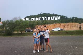 Batam: Tagestour mit Fährticket für Singapur, Massage und Mittagessen