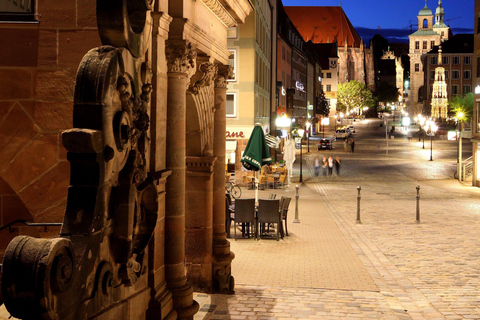 Nuremberg: The Old Town in Evening Light - IN GERMAN