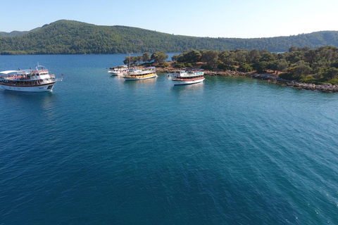 Marmaris: Cleopatra Island Cruise with Lunch