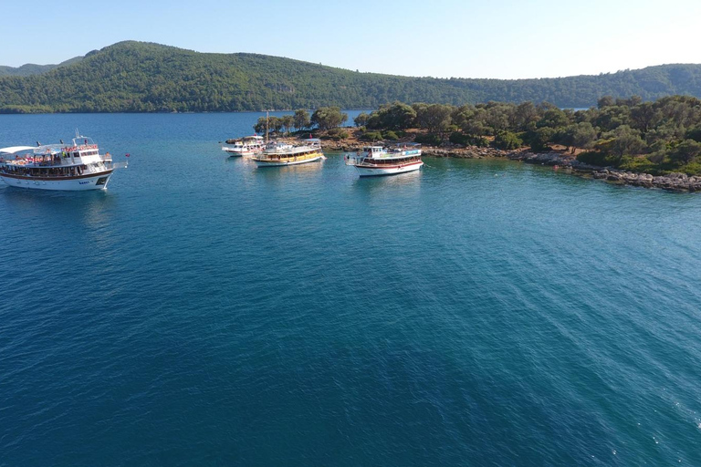 Marmaris: Cleopatra Island Cruise with Lunch