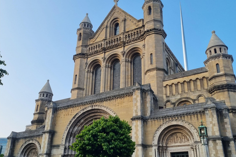 Belfast en 60 minutes : visite guidée express à pied du centre-ville