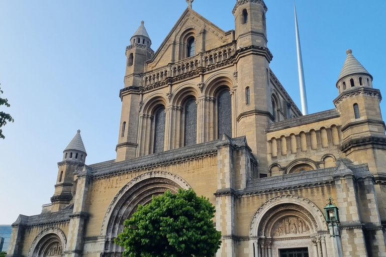 Belfast en 60 minutes : visite guidée express à pied du centre-ville