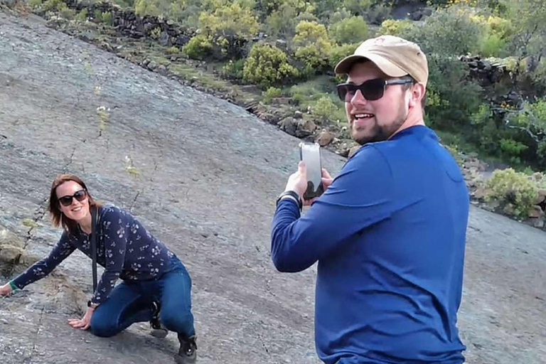 1 dagsutflykt till Maragua-kratern och dinosauriespår