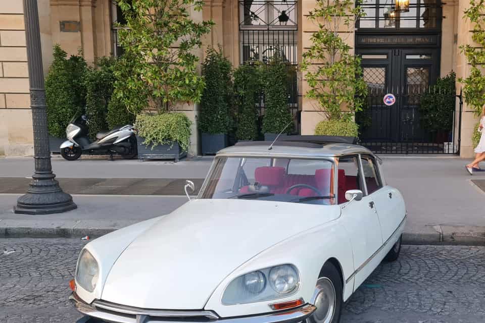 Private Rundfahrt im Citroen DS