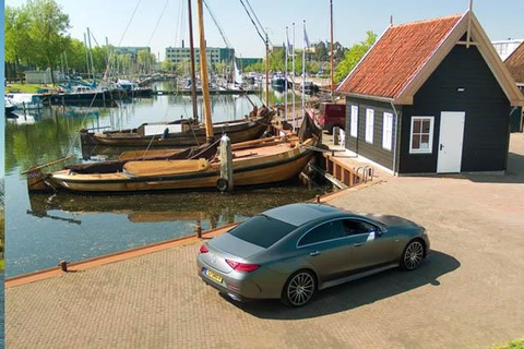 Discover the Dutch Countryside: Car Tour with Local Expert