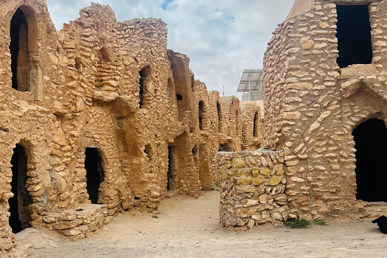 Djerba: Ksar Ghilane, Salt Lake, & Ksar Hadada