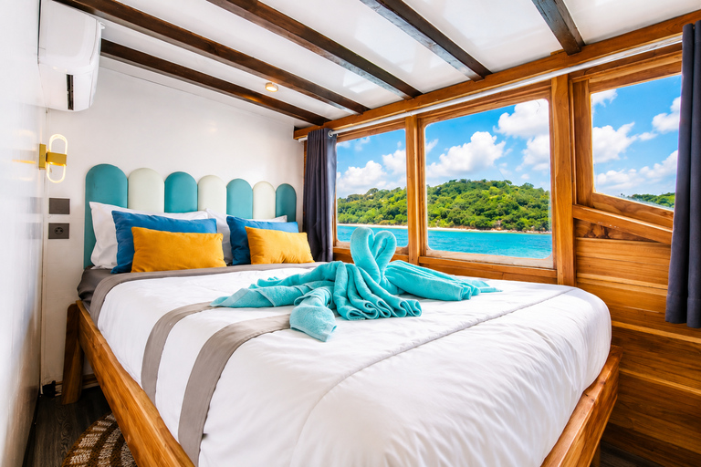 Labuan Bajo: 3-Day Komodo Sailing Ocean View Cabin All Fees Standard Boat | Sharing Room Ocean View | Tiket not Included