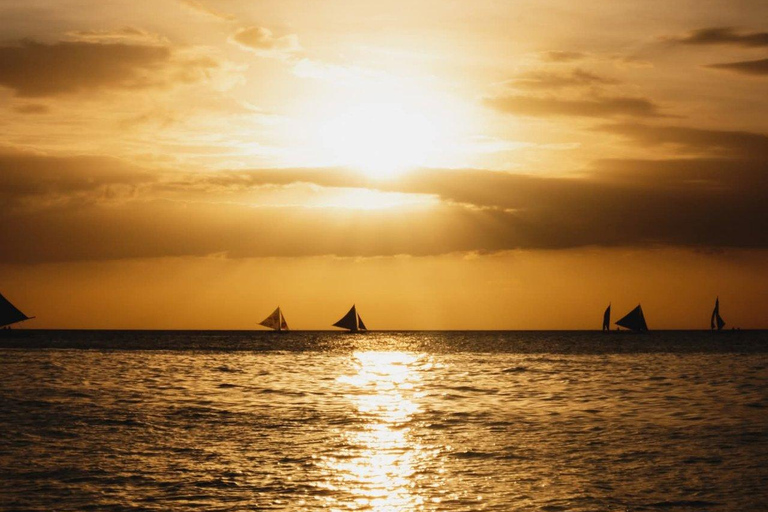 Boracay Private Island Hopping with Fishing & Island Explore Sunset Island Hopping with Fishing (4-7 Pax)